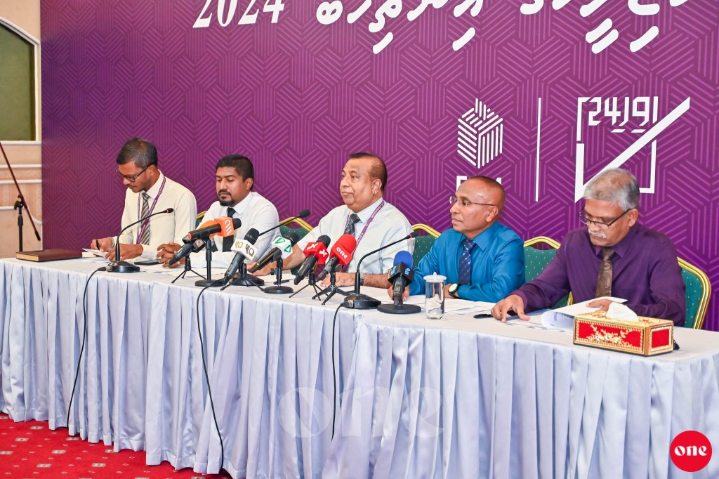 Inaayai thakaa eku EC ge member aai muvazzfun vakiveveygothah oiy islaahu uvaalaifi
