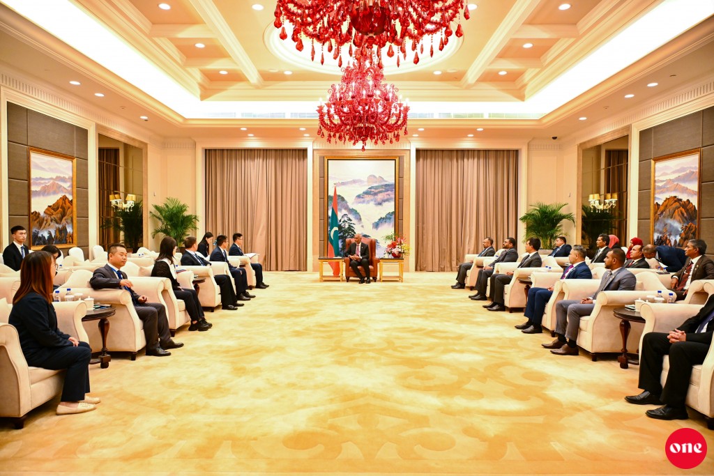 Photo: Sinamale' bridge hedhi china ge kunfuneege issverin Raees aa bahdhalu kurevvun