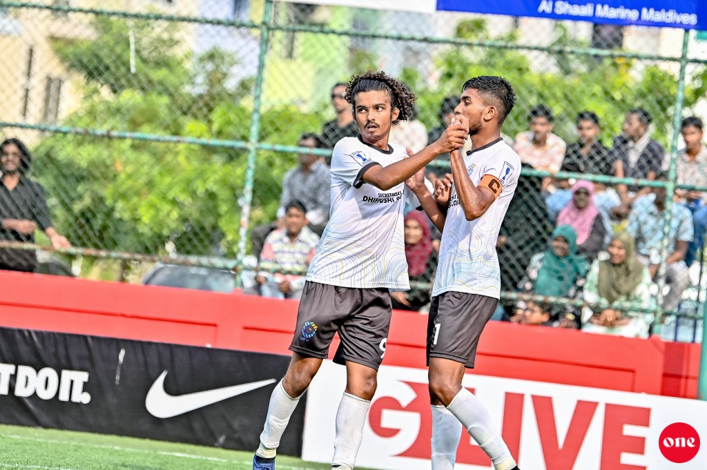 GFC: Gaafaraai Dhiffushi Atoll semi ah, Kolhufuttaai Naalaafushi feshun rangalhu kohfi