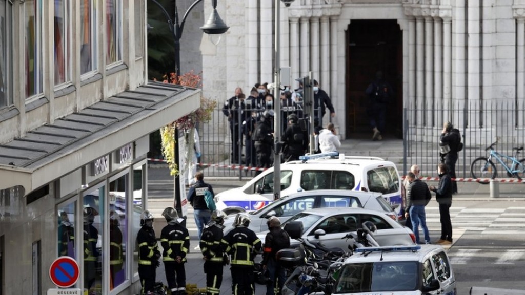 France ge salaamathee kankan varugadhakuran 7000 sifain nerumah nimmaifi