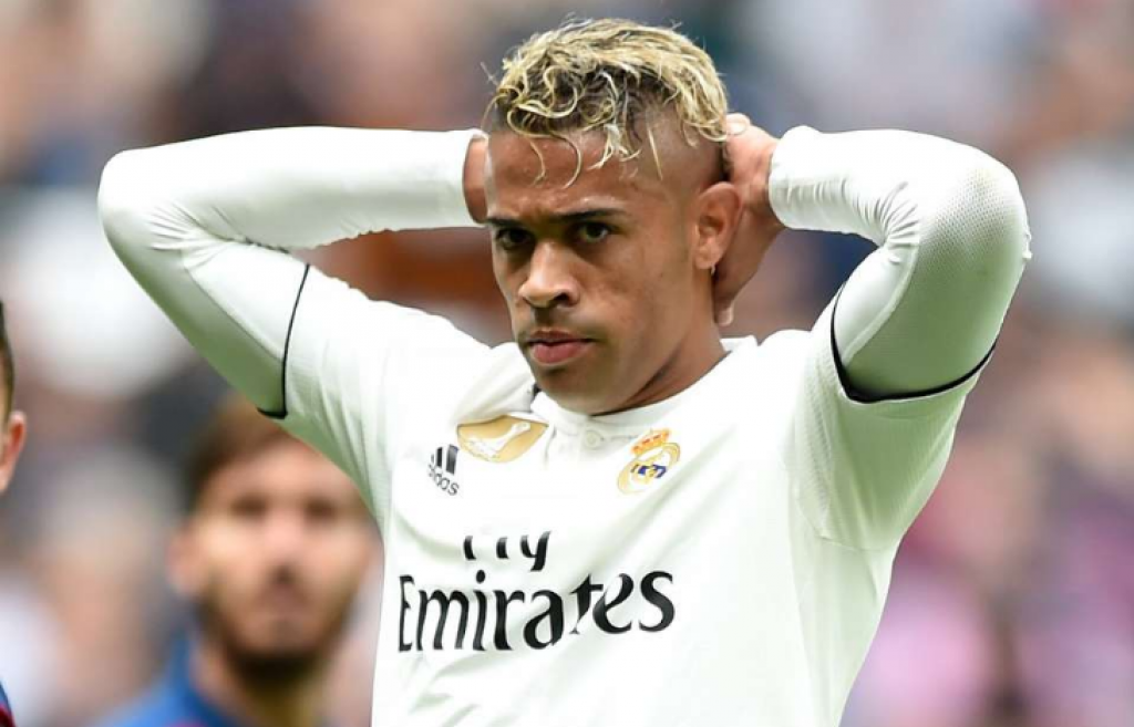 Kulhuntheriaku Covid 19 ah positive vi namaves Champions league fas nukuran UEFA inn ninmaifi