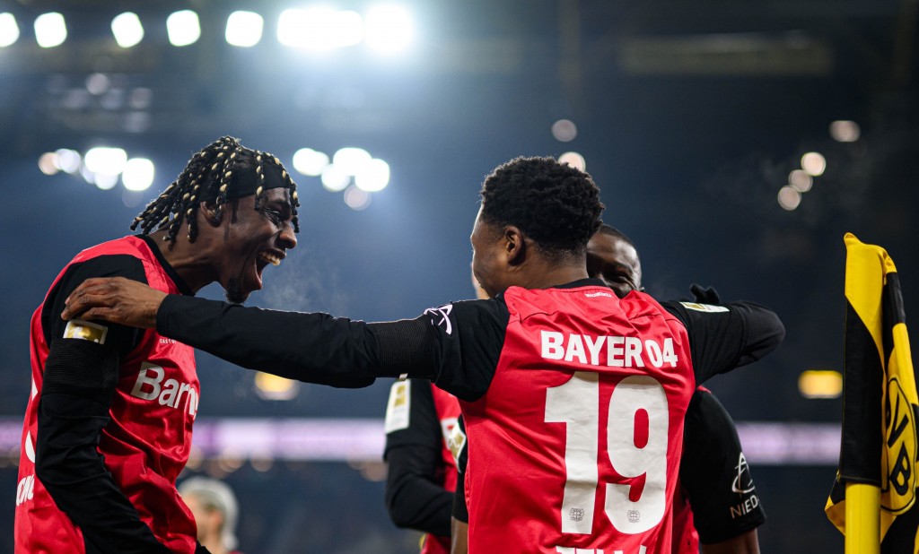 Germany football alun feshi match gai Leverkusen in Dortmund balikoffi