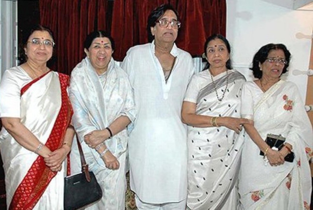 Lata Mangeshkar aamedhu aanmukoh nudhekevey baeh vaahaka