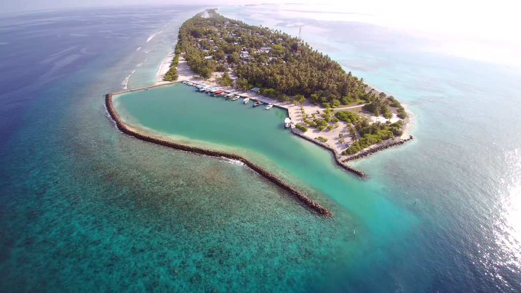 Dhoanyehge burafatheegai jehi maruvee 15 aharuge Singapore kujjeh, Raajje aee research eh hadhan!