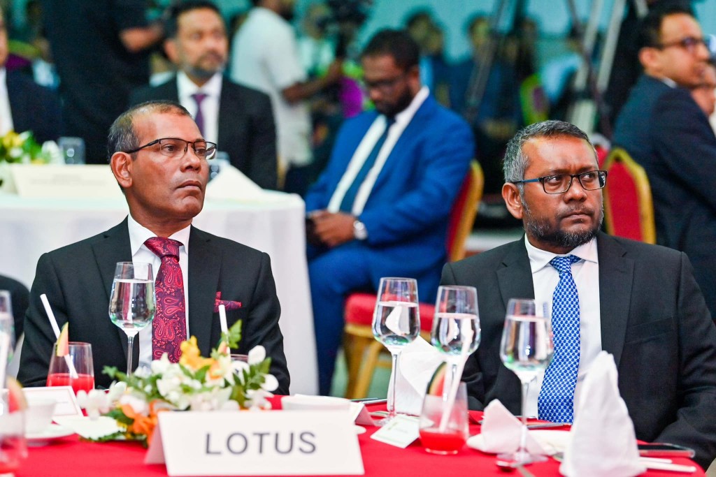 Dhevana burah Raees Nasheed aa eba vaahaka dhakkan, 2 raeesun ekugai fenidhaane: Fayyaaz
