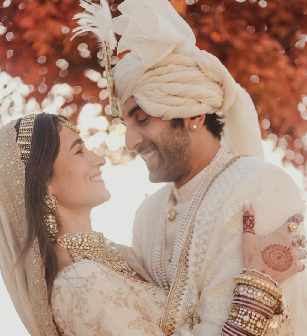 Ranbir aai Alia kaiveni koffi