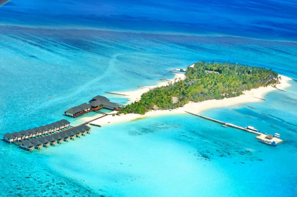 Two tourists in Summer Island monitored to Coronavirus, resort on lockdown