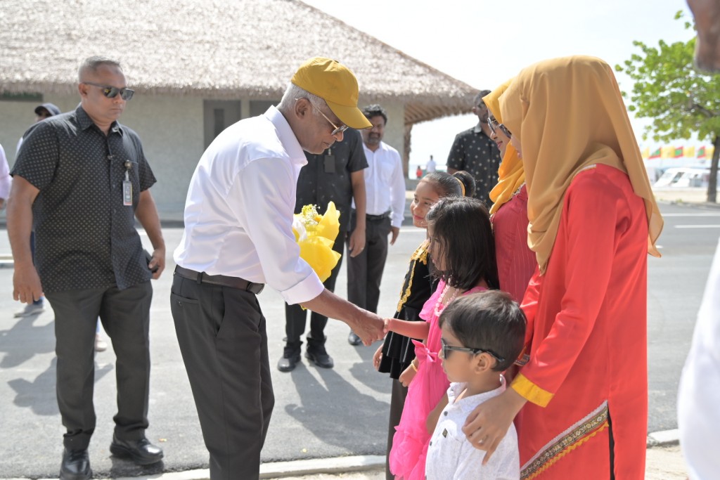 Rayyithunah tharahgee aai amaan Raajje eh hoadhaidhinun noon amaazeh nei: Raees
