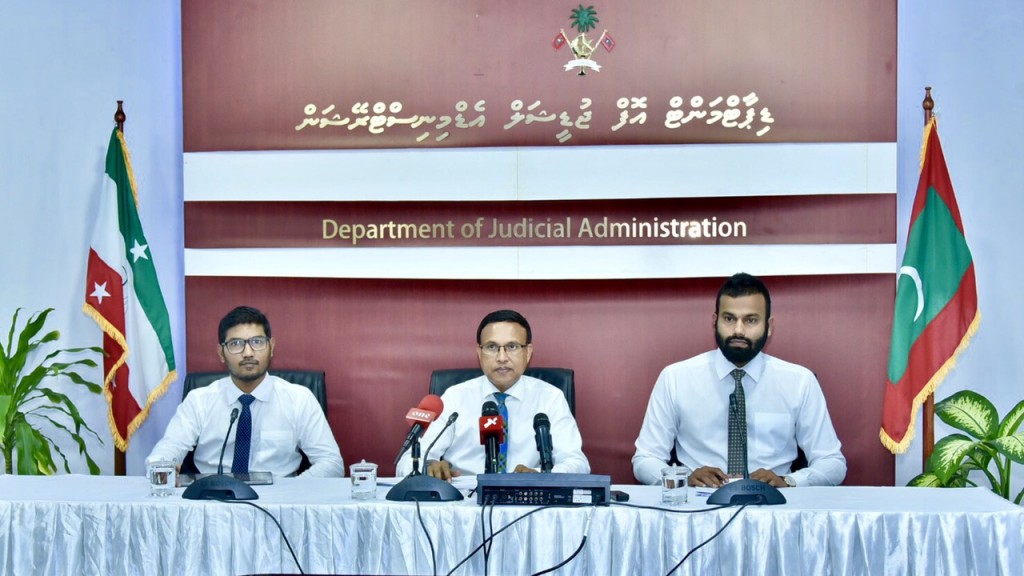 Kushuge record aai dharaneege record saafu kurumuge hidhumaiy online koh libey gothah hamajassaifi