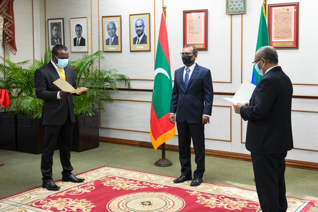 Komandoo dhaairaage aa member Mohamed Rashid member kamuge huvai kuravvaifi