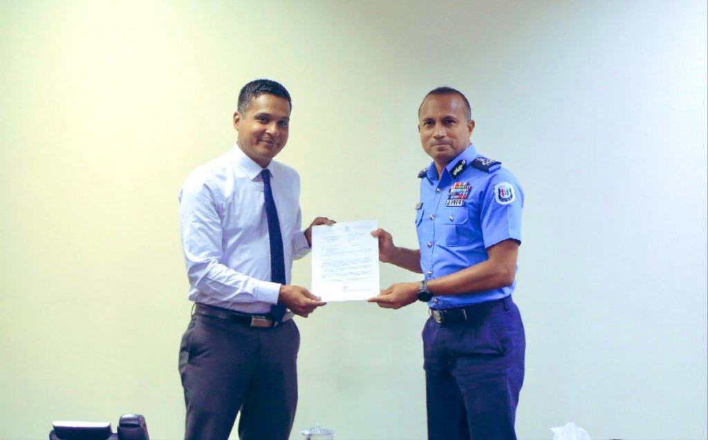 Interpol gai masakkaiy kuraa furathama dhivehi fuluhakah Rilwan
