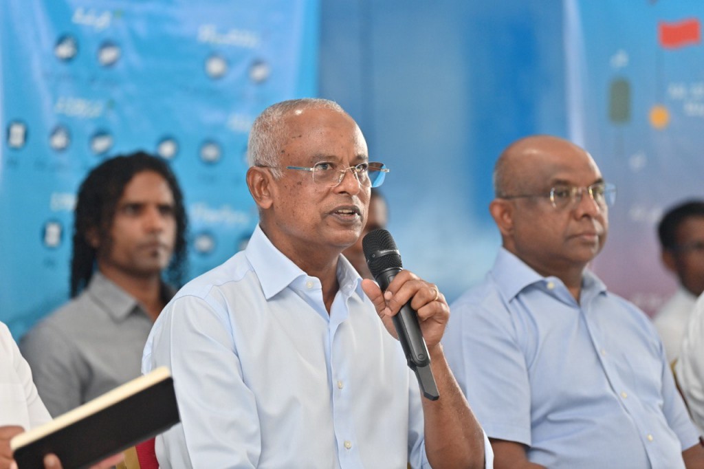 Masverikamuge sinaa’athah dhimaa vefaivaa massalathah anna aharu hallu kureveyne: Raees