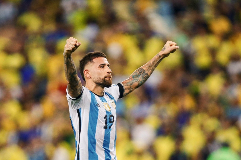Match feshunee baigadi iru laskoh, Brazil ge machah kuri hoadhee dhuniyeyge champion Argentina