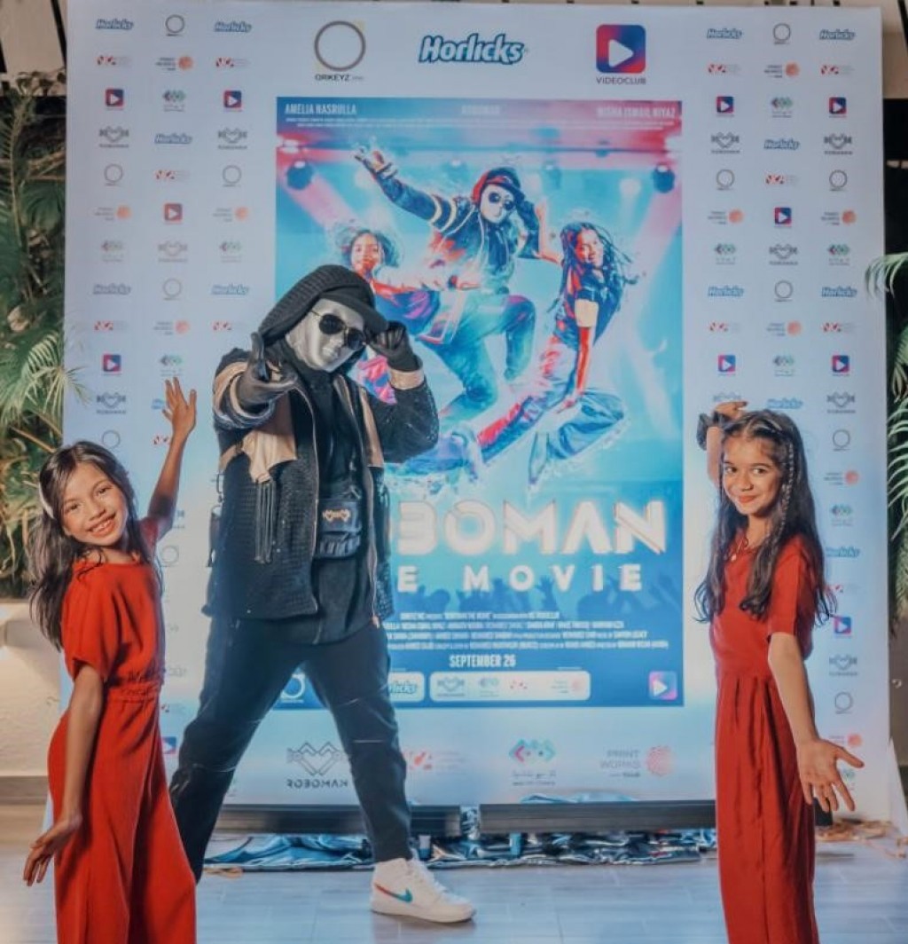 Roboman The Movie: Aharu thakakah fahu aailaa aa eku balaileveyne filmeh!