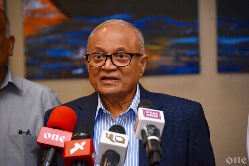 Pres. Maumoon returns after Malaysia visit