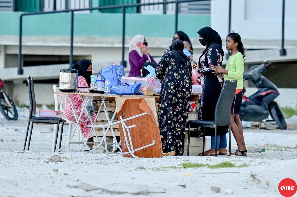 Hiyaa flat sarahahdhugai kaaboathaketheege hidhumaiy dhinun manaa kohffi
