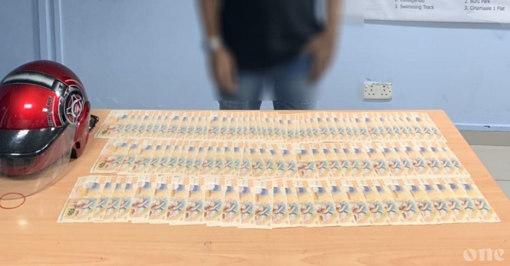 Over MVR 60,000 stolen during Eid prayer