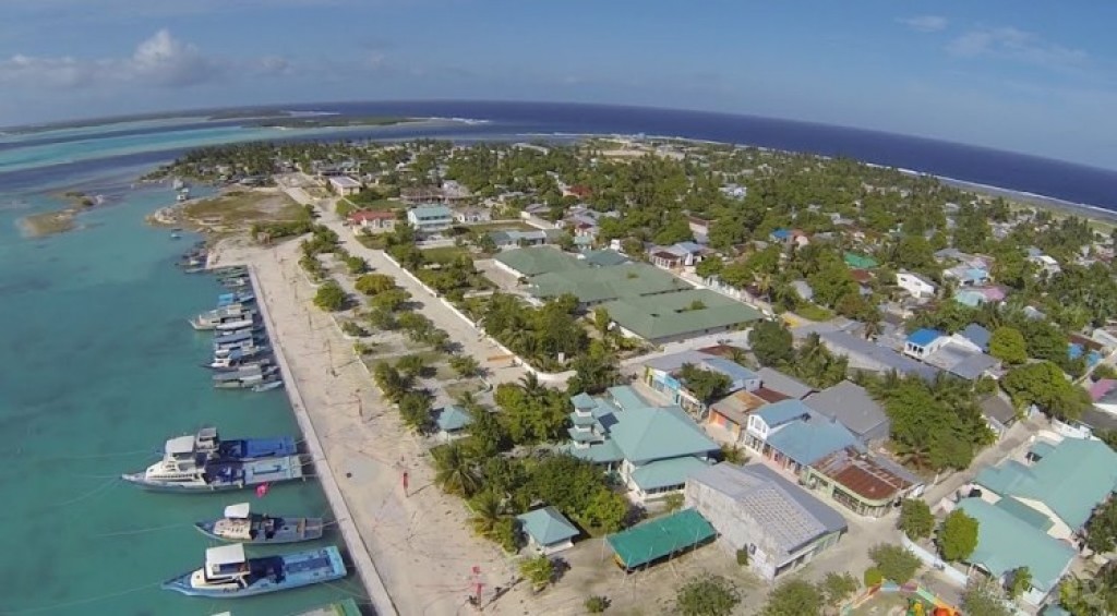 Thinadhoo in positive vi meehaa ge contact in 40 ah vure matheegai