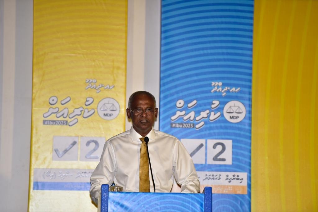 Dhidhdhoo  gai Airport eh hadhan manifesto gai himanaanan: Raees