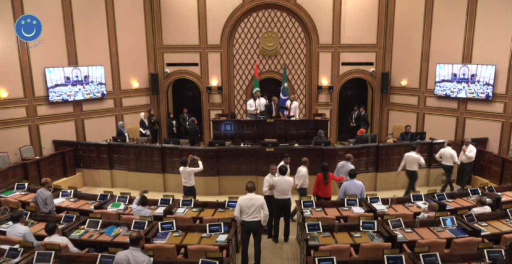 Afeef riyaassthah vadaigathumun MDP menbarun hurasalhai jalsaa huhttuvaifi