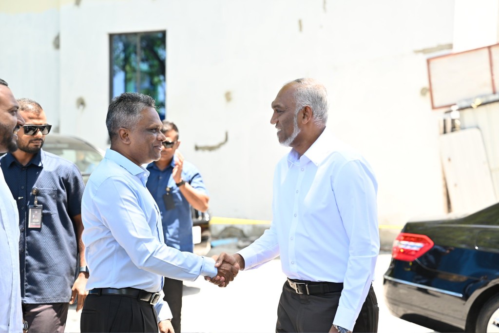 2 aharun fenunee Male' City Council ah masahkaiy nukurevunu thann: Raees 