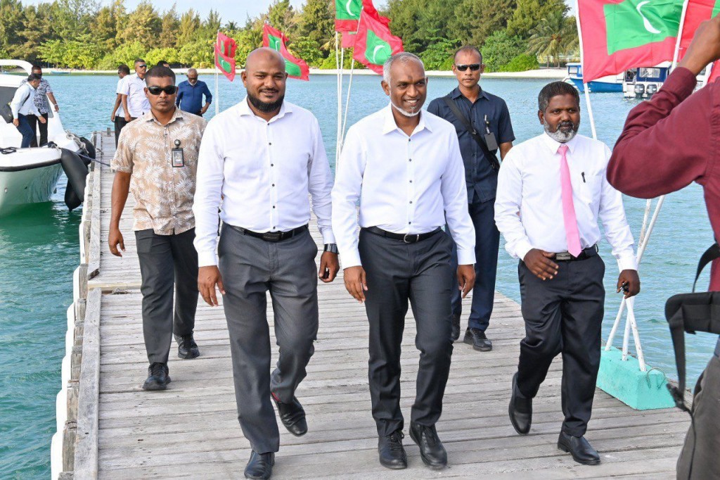 Raajje ah beyruge investor inn beynunvey, iguthisaadhee fiyavalhu thakaaeku investor innge ithubaaru libeyne: Raees