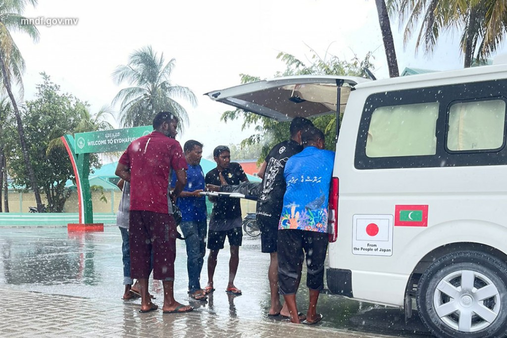 Gulhi dhoanyakun mahah gos ulhunu meehaku maruvejje