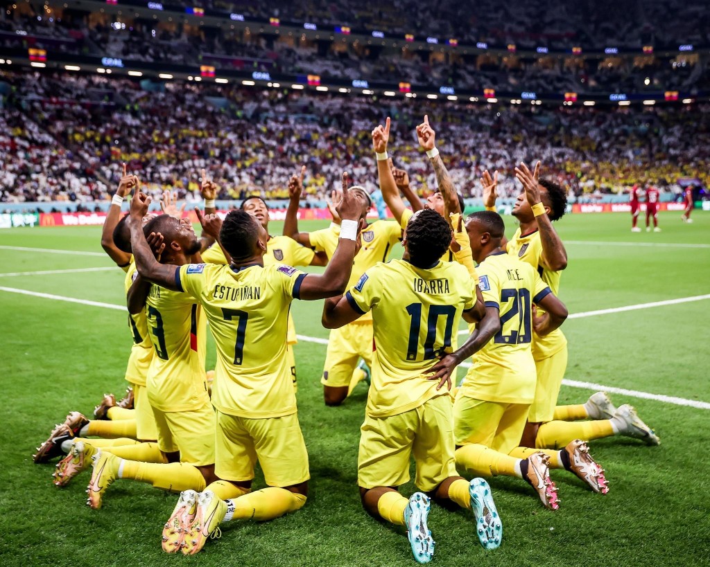 Ecuador molhuvee Valencia ge 2 goal in, Qatar ge thaareehee match ah goas record eh