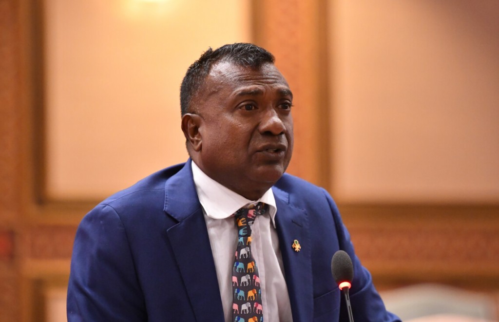Dhaulathah libenjehey hurihaa faisaaeh huree judiciary therein huttifai: Jaabiru