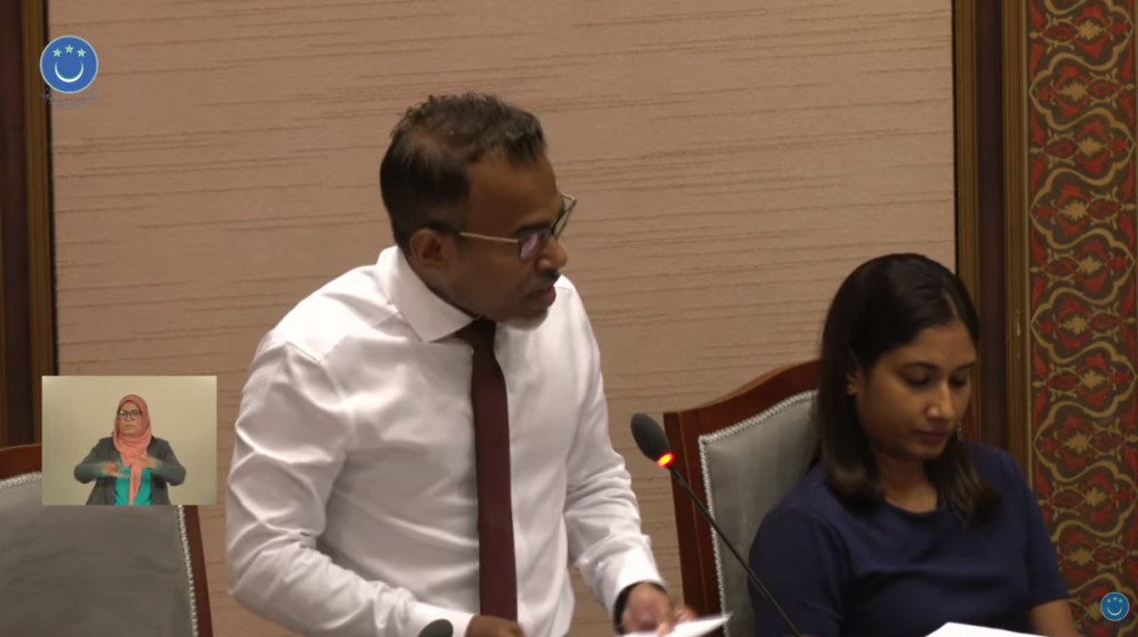 Mauritius in dhin medeyye, lagabeh, dollar laan hulhuvi escrow accountehvves noannaane: Rifath