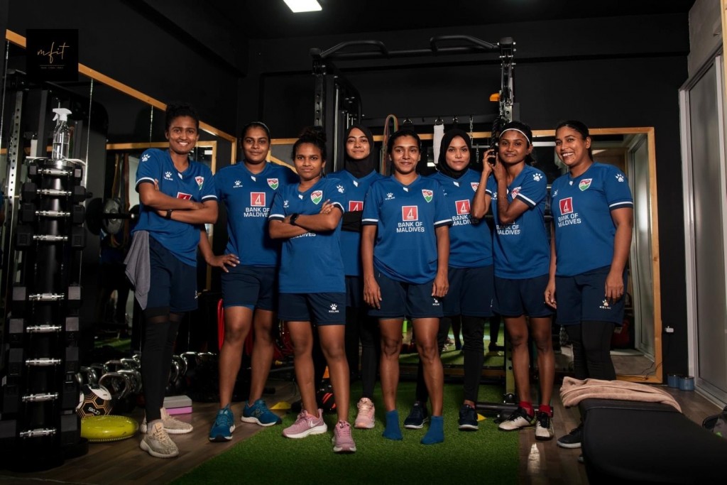 Gaumee zuvaan team thakashaai, anhen team ah gonjehun thakeh!