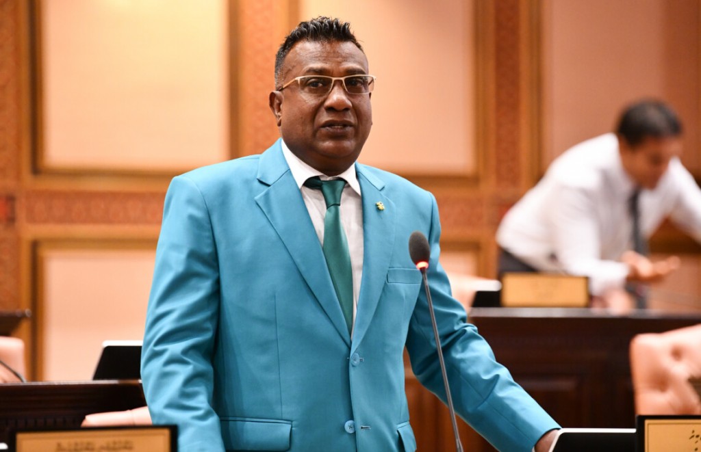 Jaabiru fehi court gai, vidhaalhuvee eyna ehunnevee green party in Raees Solih aaeku coalition hahdhavaigen kamah