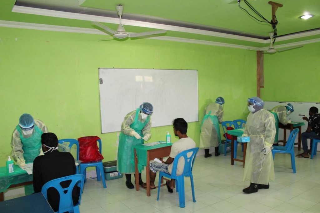Asseyri jalugai Covidge 75 active case, male' jalugai 111 active case
