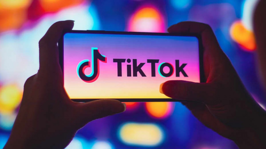 TikTok says US threatens ban if China stake not sold