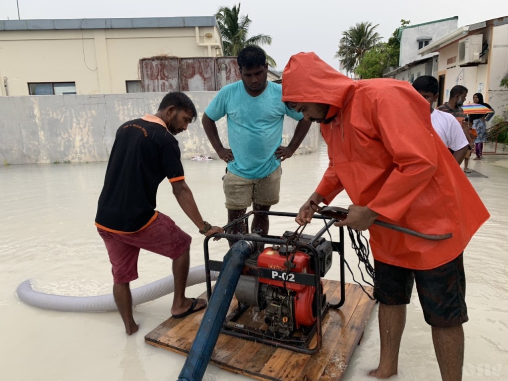 Flood affects houses in Naifaru