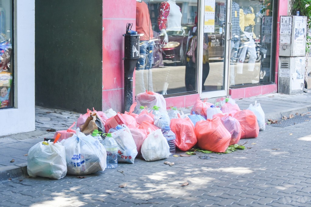 Starting today houses in Male’ has to bring out waste at night