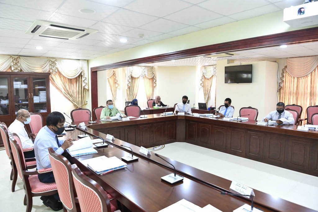 Cooperate residence visa hoadhan deposit kuraa adhadhu 250,000 dollar ah kudakuran mashvaraa koffi