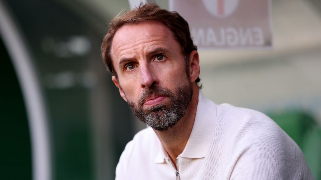 Dhandu beyrugai dhakkaa vaahaka thakun team ah kuraa asaru kuda kurevijje: Southgate