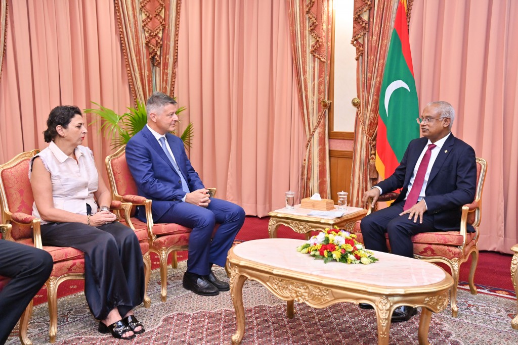 Raees EU gai edhivadaigennevee mahuge tariff kudakuran