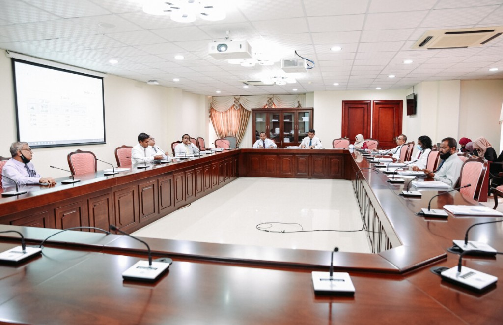 Councillors ge musaara bodu kuran maaliyyathu Committeen faaskoffi
