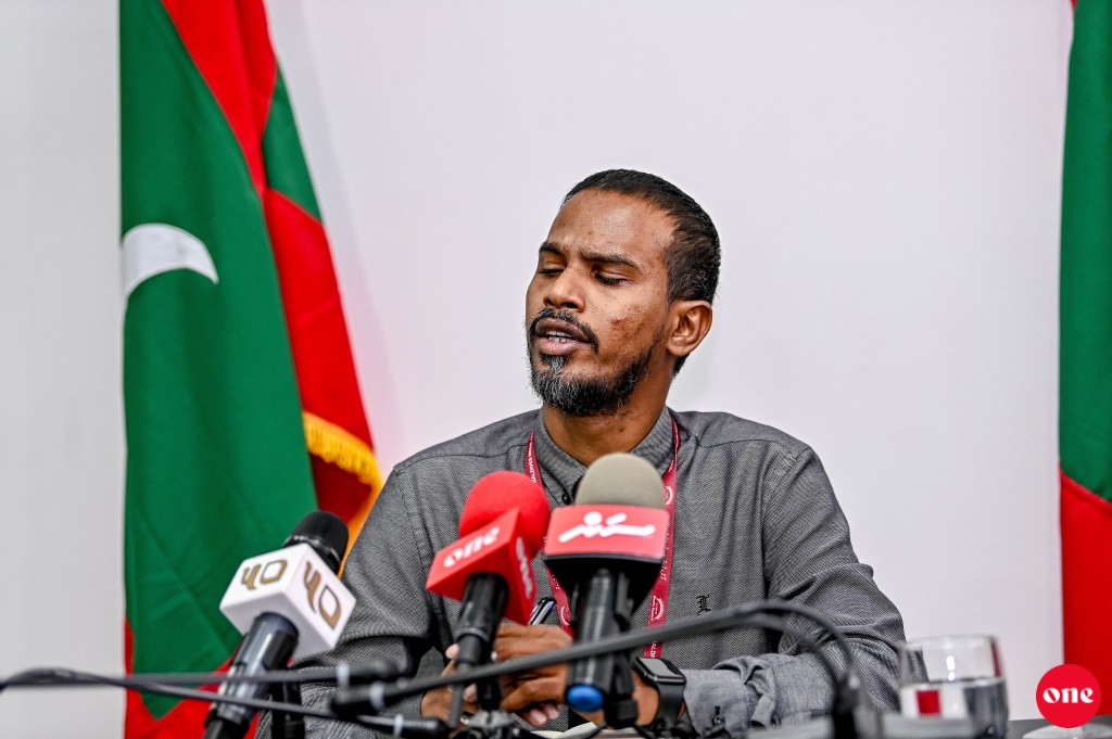 One Photo: MMC ge Raees ge haisiyathun Shahubaan dhehvi fahu press conference