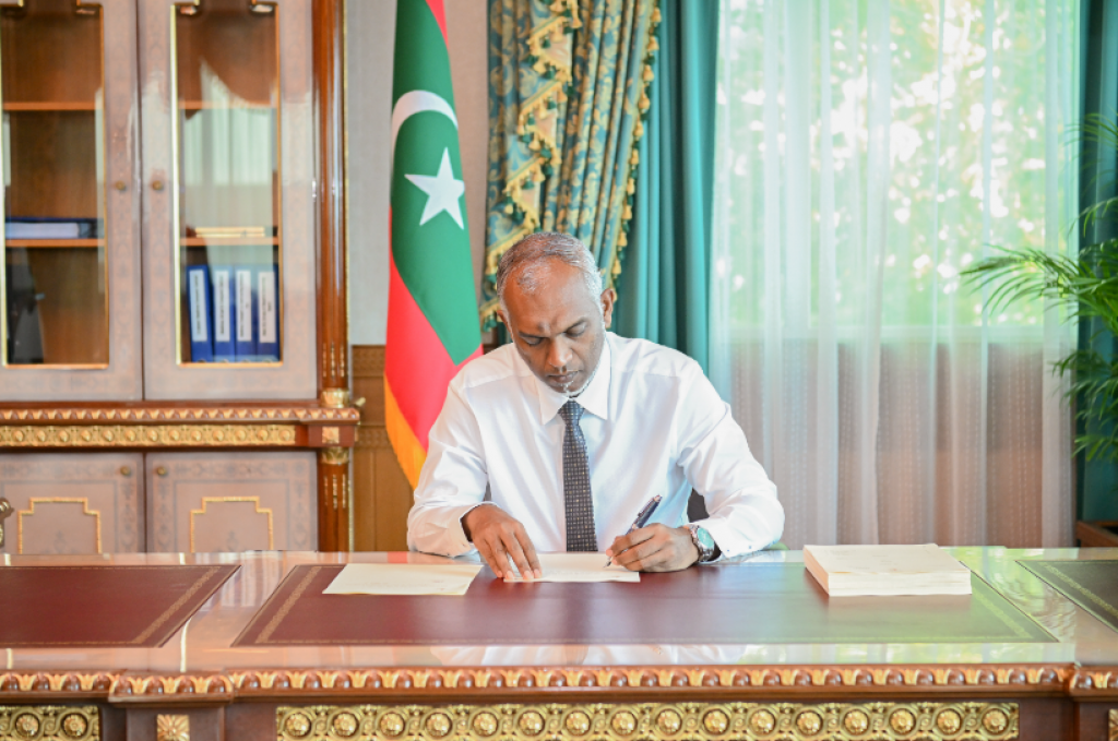 SOE thakuge aanmu jalsaa baaivan jehey muhdhathu kurukoh, kunfunugee gaanoona genai islaahu Raees thasdheegu kurahvaifi