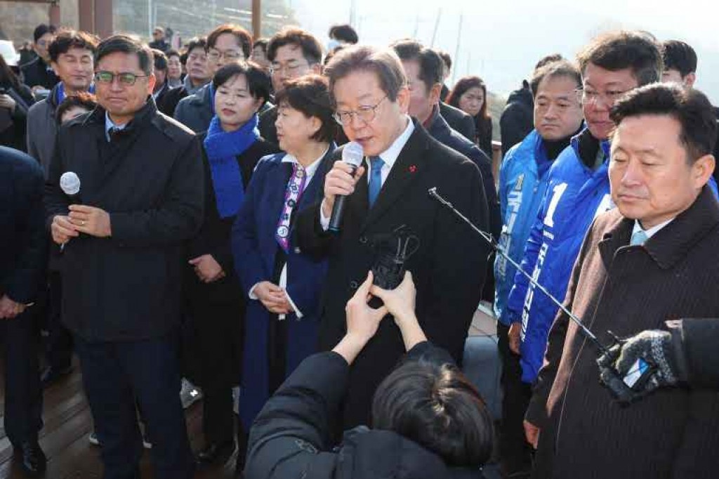 South Korea ge ithikolhu leader ge karah valhi harai zaham kollaifi