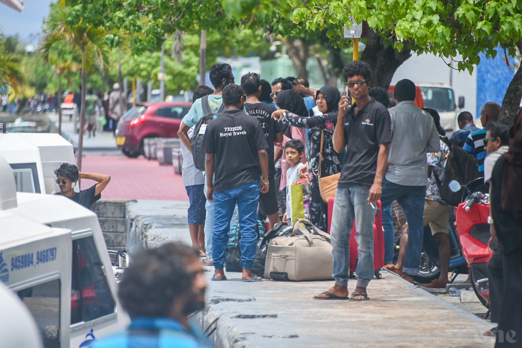 BREAKING: 10 meehunnah vure gina meehun home quarantine ah dhaa nama, 3 dhuvas hamanuvaa PCR negative natheejaa eh beynunvaane