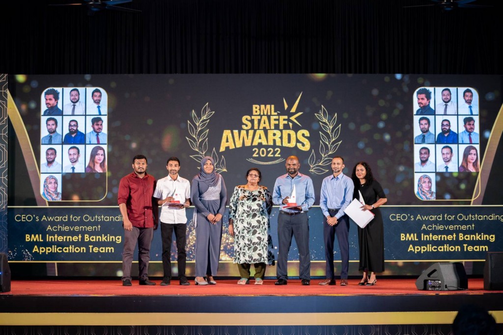 BML ge emme rangalhu muvazzafun ah award dheefi