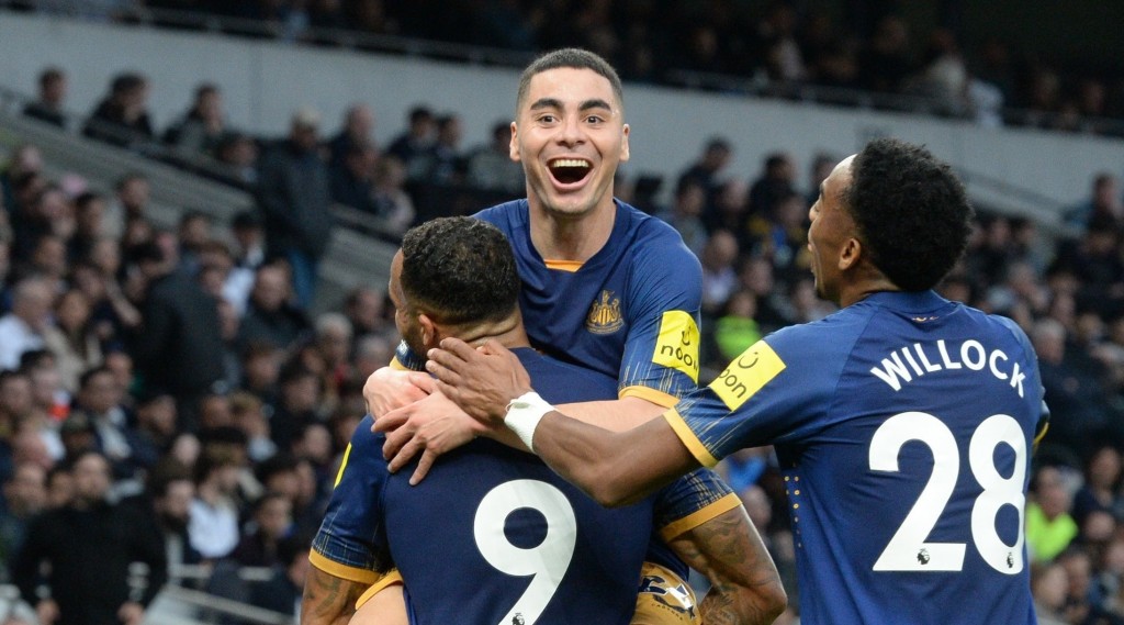 Southampton in Arsenal hifattaifi, Spurs balikoh Newcastle 4 akah