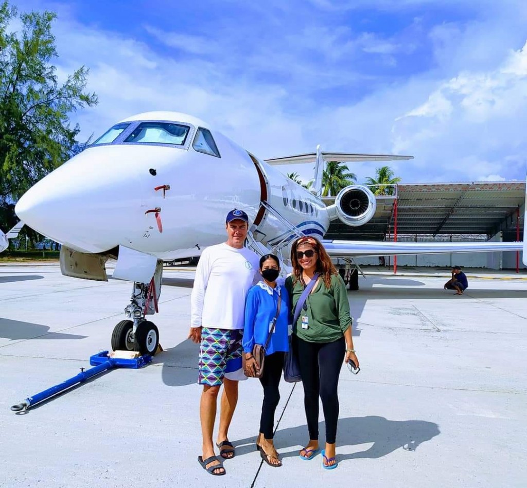 Zaareege Yoga: America dhemafirinnah furihama Yoga hidhumatheh, Zari private jet ah!
