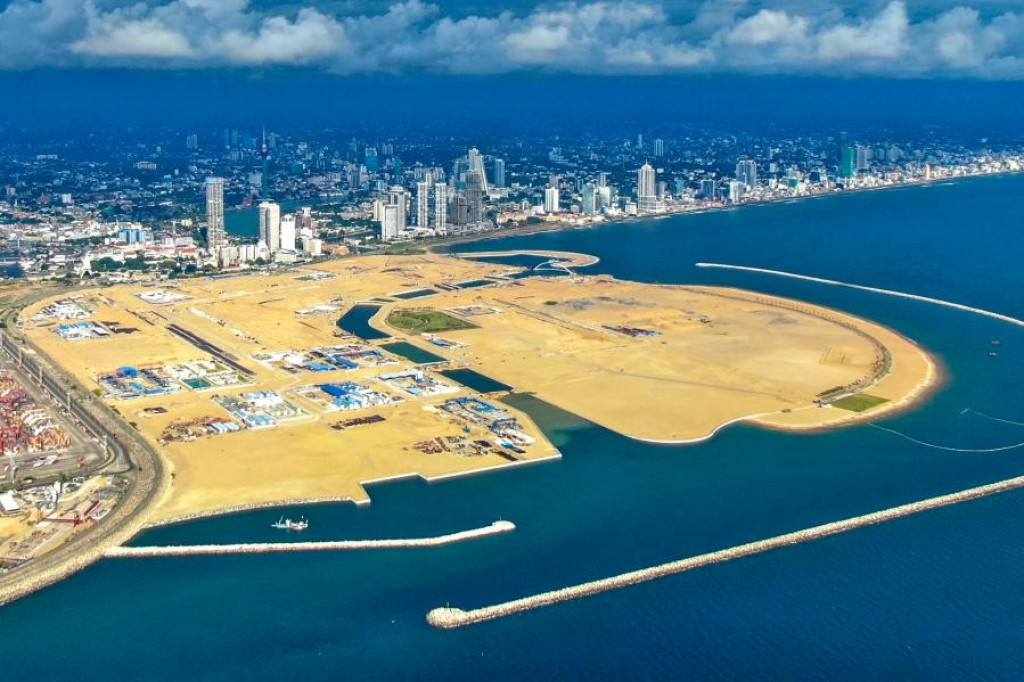 Lanka ge furathama Artificial beach Colombo port city gai hulhuvaifi
