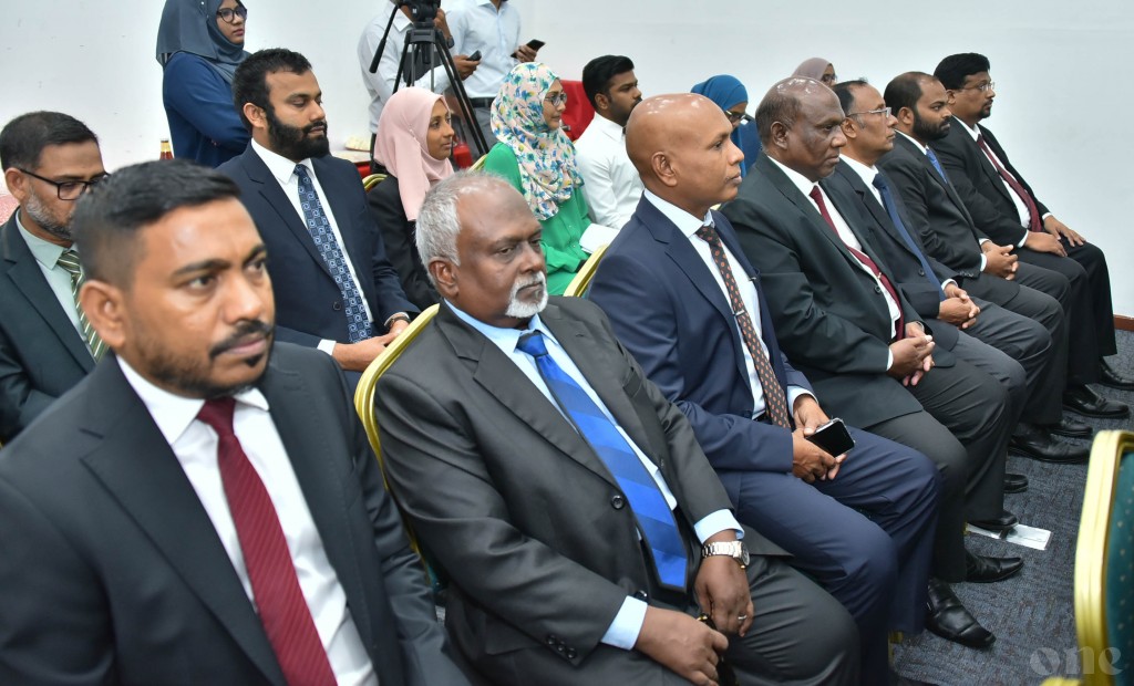 Viheumaai gulhigen libey 6 masdhuvahuge chuttee fandiyaarunnah libeygothah gaanoonu islaahu kuranee
