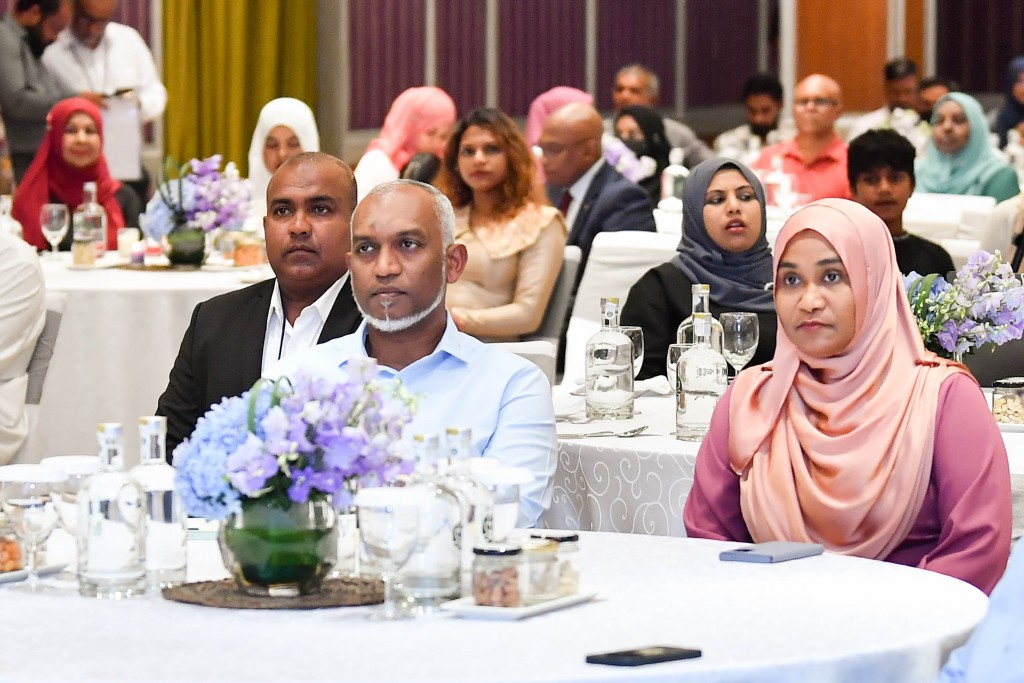 Bangaluru gai dhiriulhey dhivehinnaa Raees bahdhalu kuravvaifi